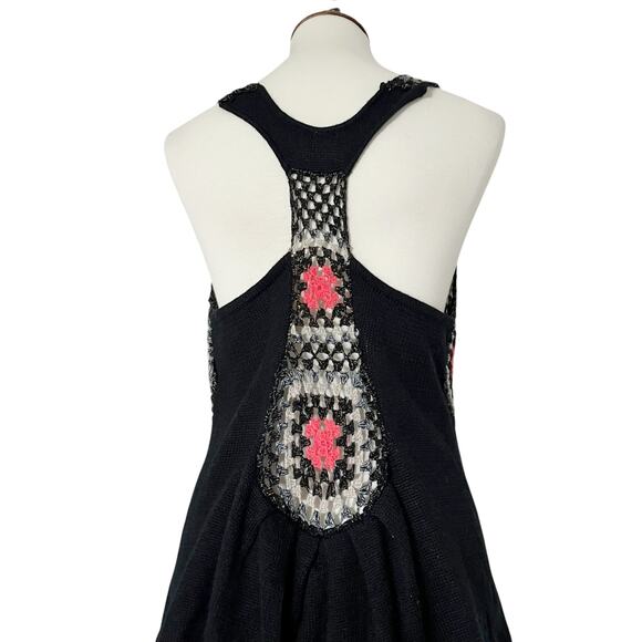 Free People Women's Black Granny Square Crochet Racerback Tank Top Size Small - Picture 9 of 12
